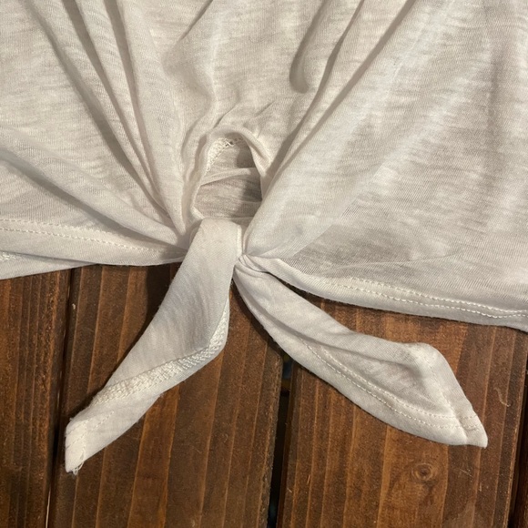 Walt Disney World Graphic Tee with Tie in front - Picture 5 of 6